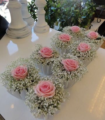 centros de mesa con rosas