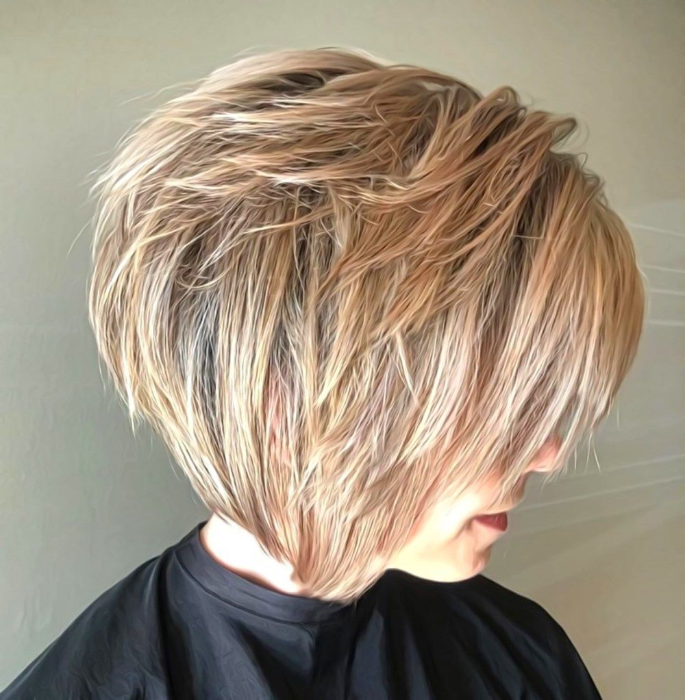 short layered shaggy bob