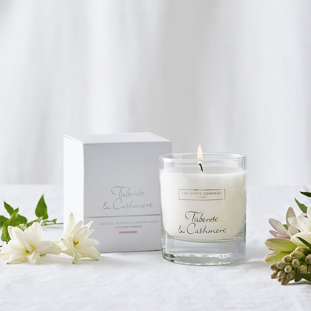 white company flowers signature candle