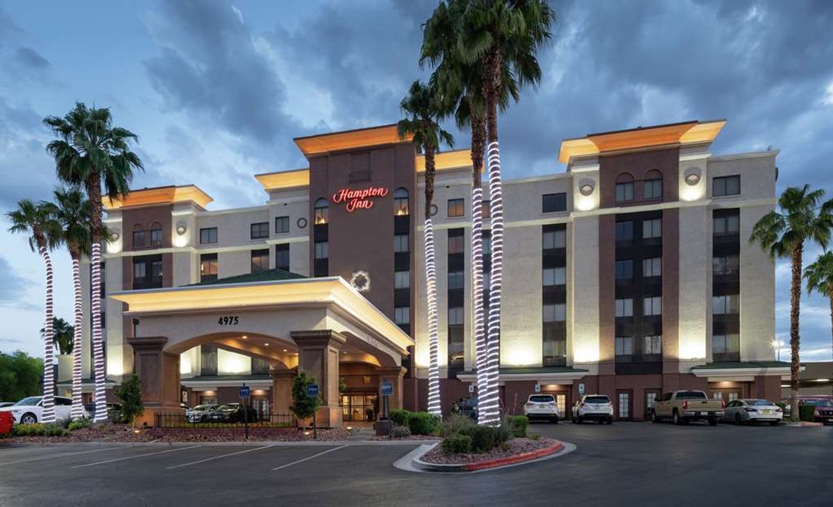 hampton inn suites las vegas