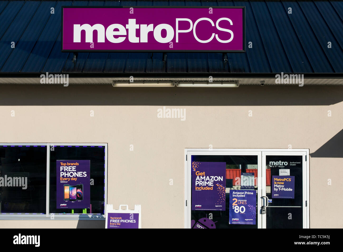 metro pcs pueblo