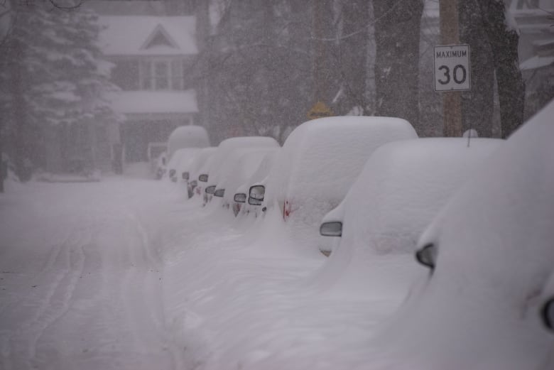 current weather in toronto canada