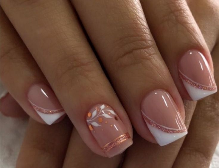 uñas cortas sencillas y elegantes