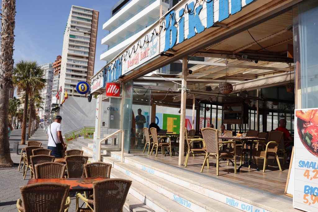 bikini beach bar benidorm