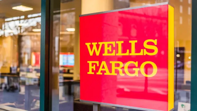 wells fargo open today near me