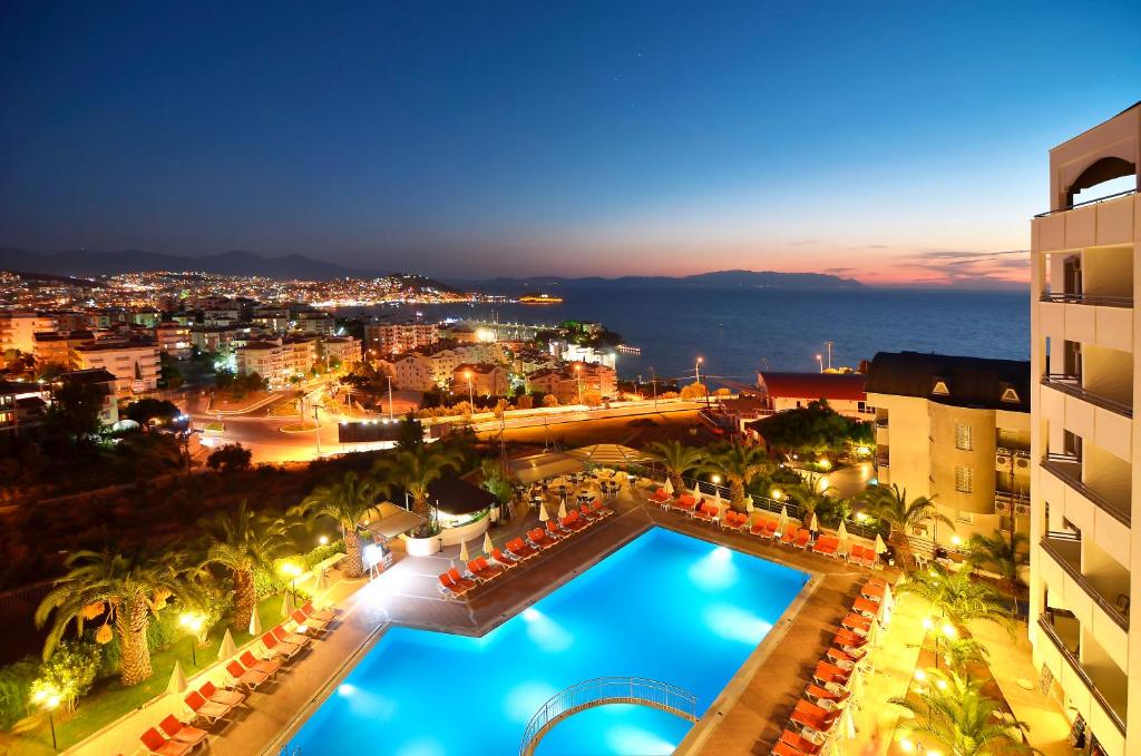 hotels kusadasi