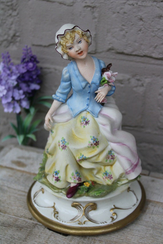 capodimonte porcelain figurines