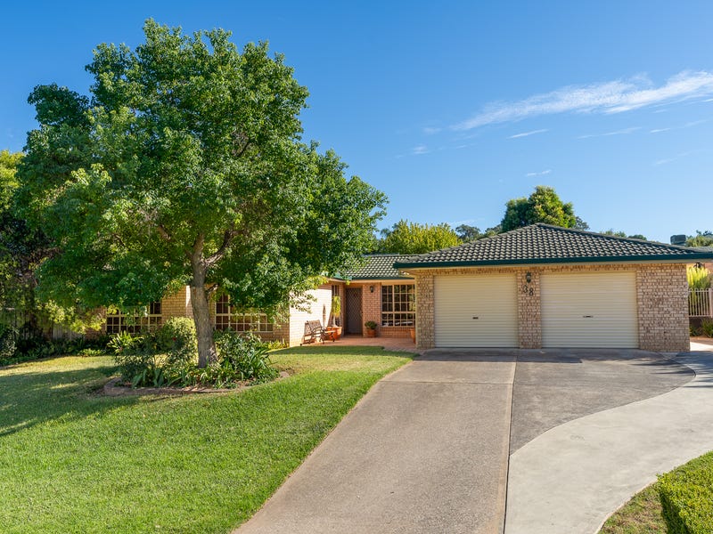 cowra property for sale