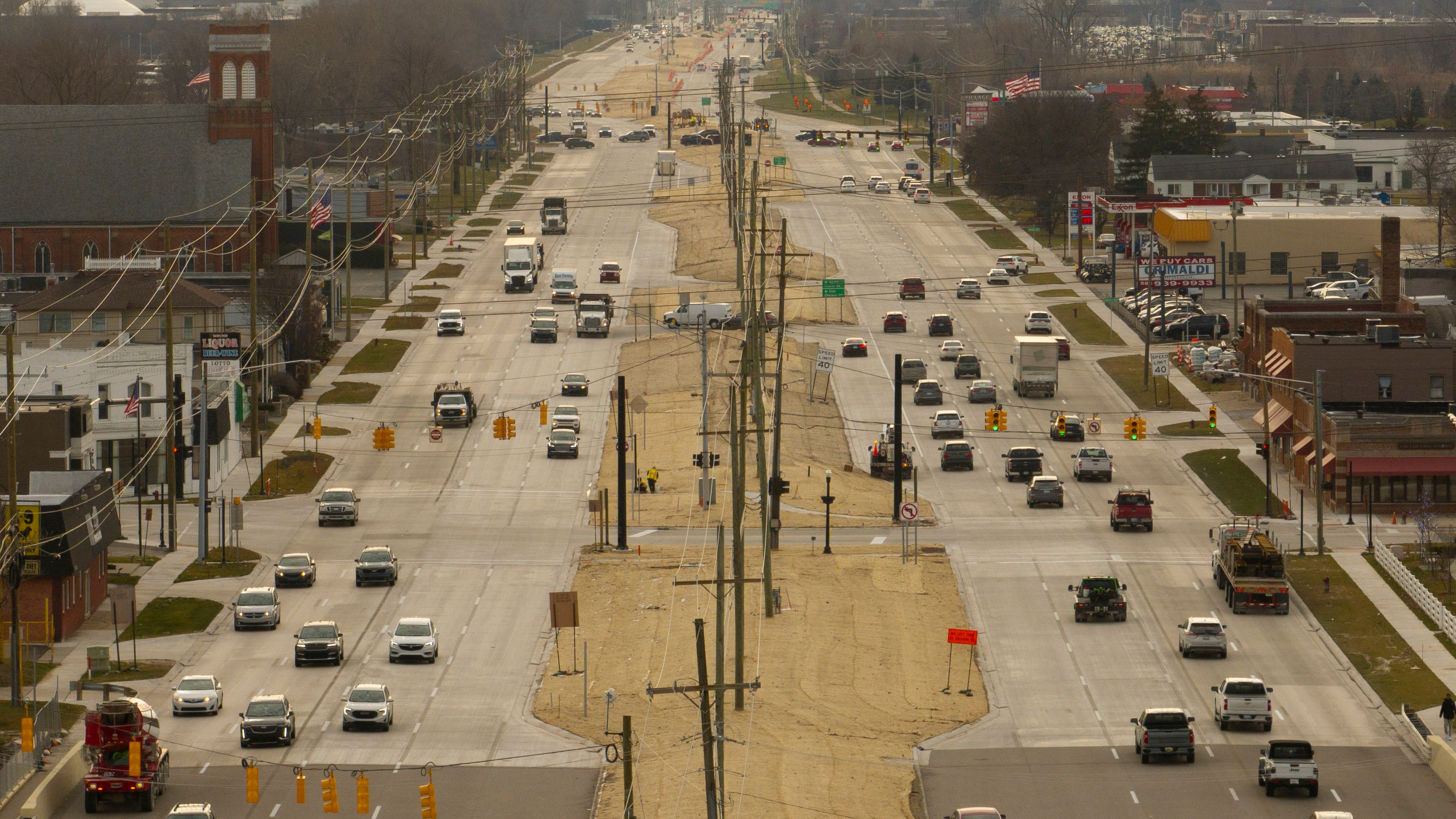 mound road closed today