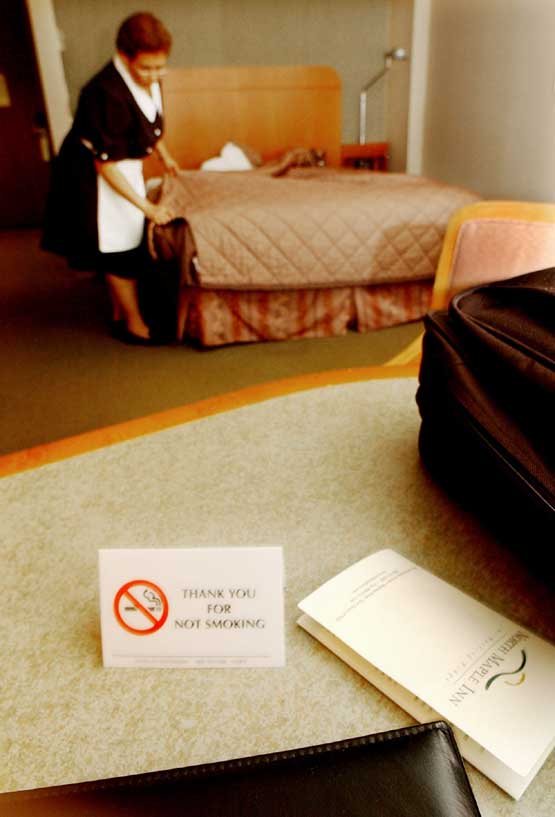 motels with smoking rooms