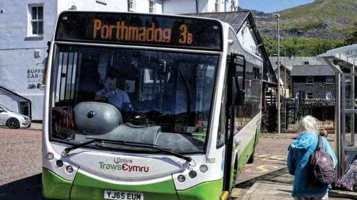 porthmadog bus timetable