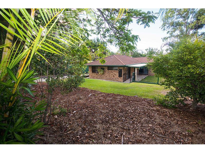 9 pleasant court carrara