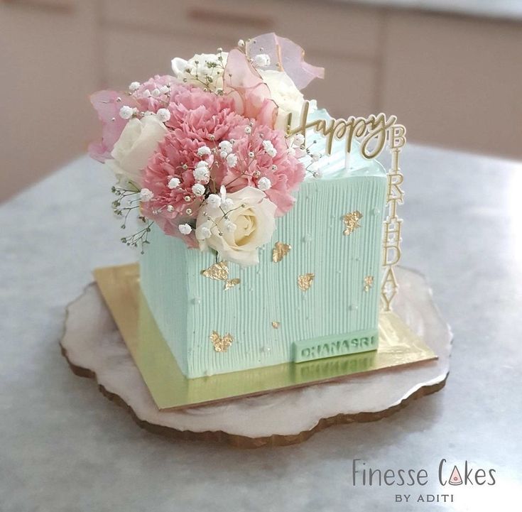 elegant square cake designs