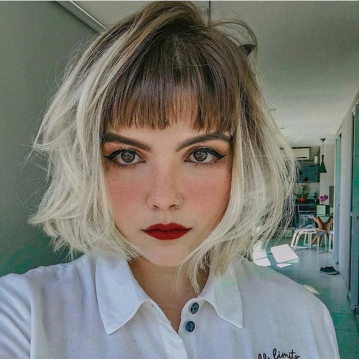 short bob con flequillo