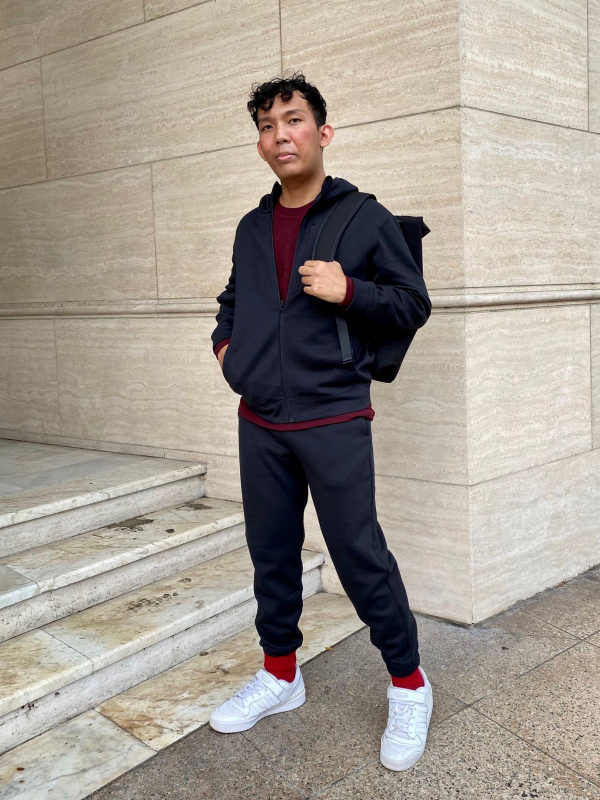 uniqlo tracksuit