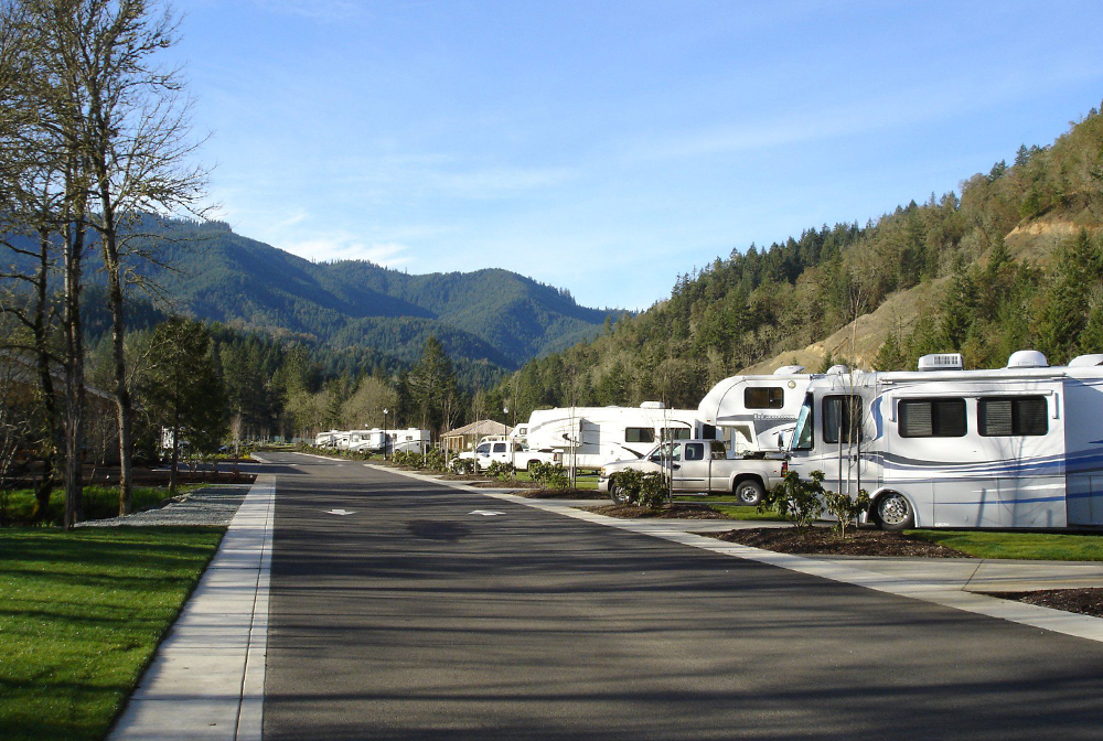 7 feathers rv park