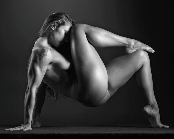 nude art model poses