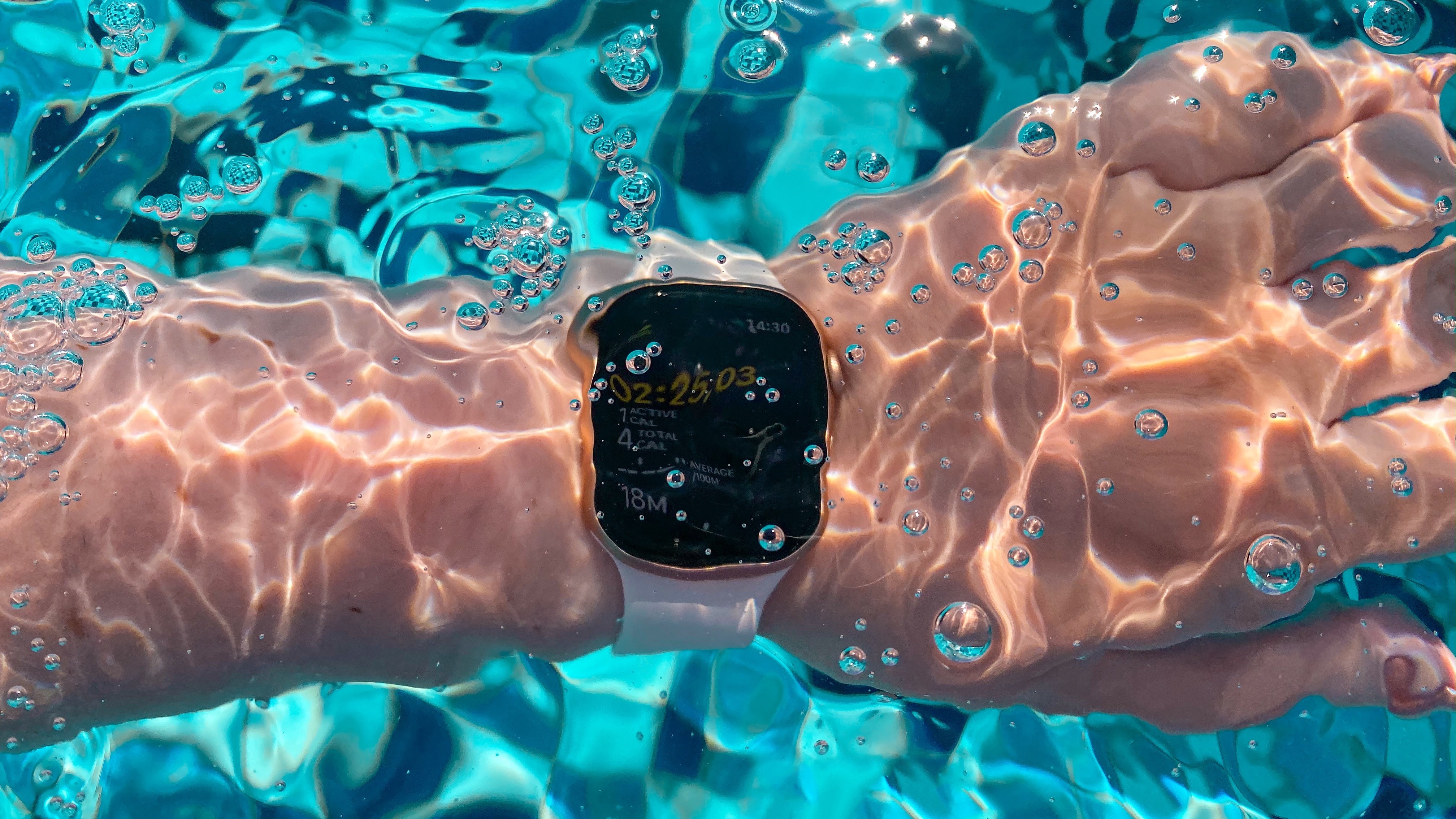 is the apple watch series 3 waterproof