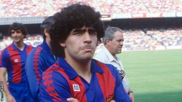 did maradona play for barcelona