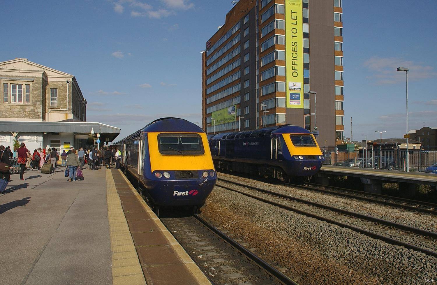 swindon train station departures