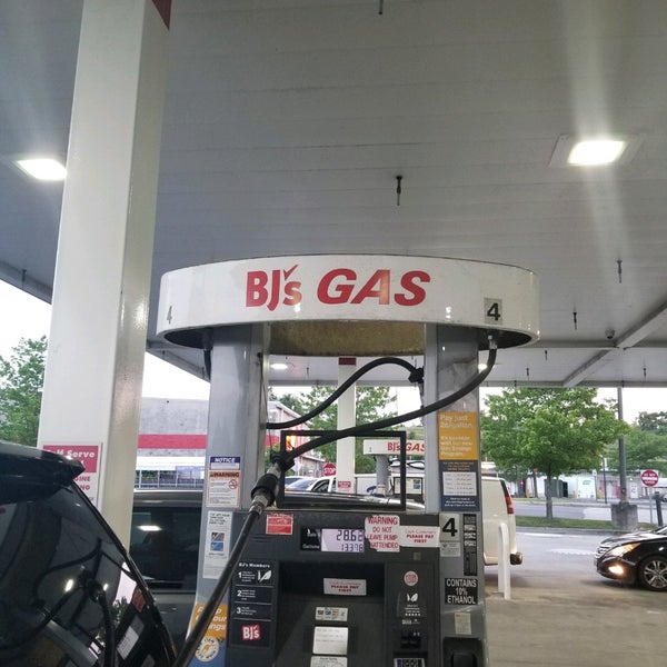 bjs gas hours near me