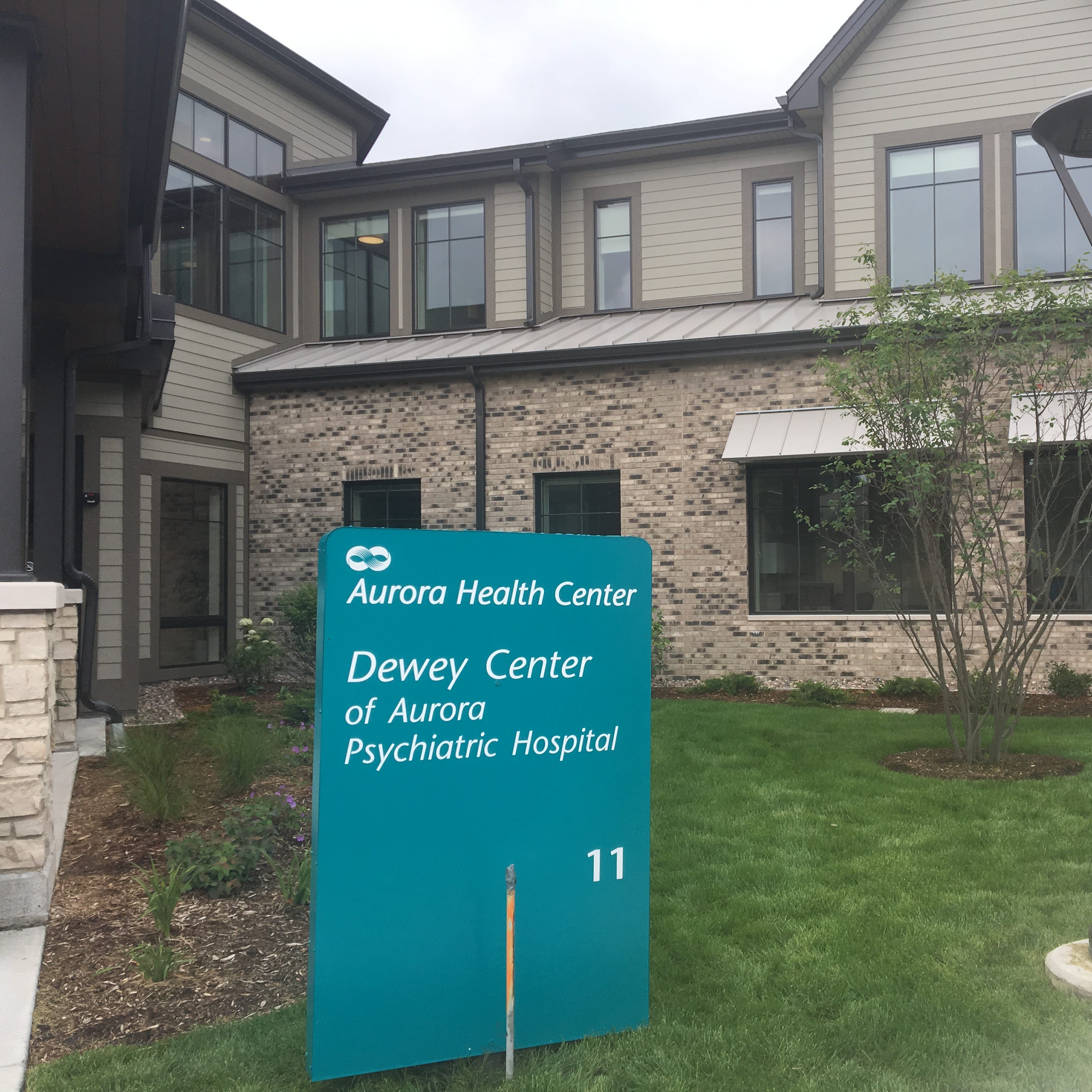 dewey center wauwatosa phone number