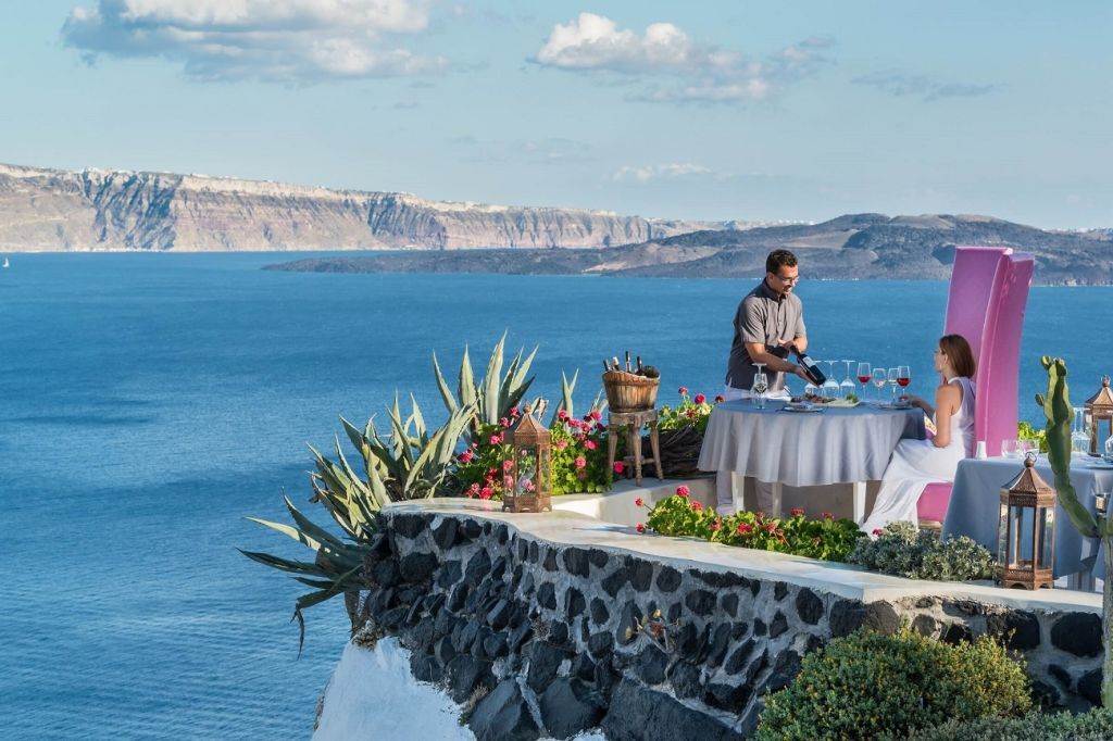 best restaurants in oia