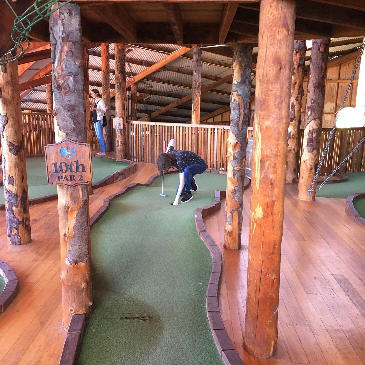 springvale mini golf