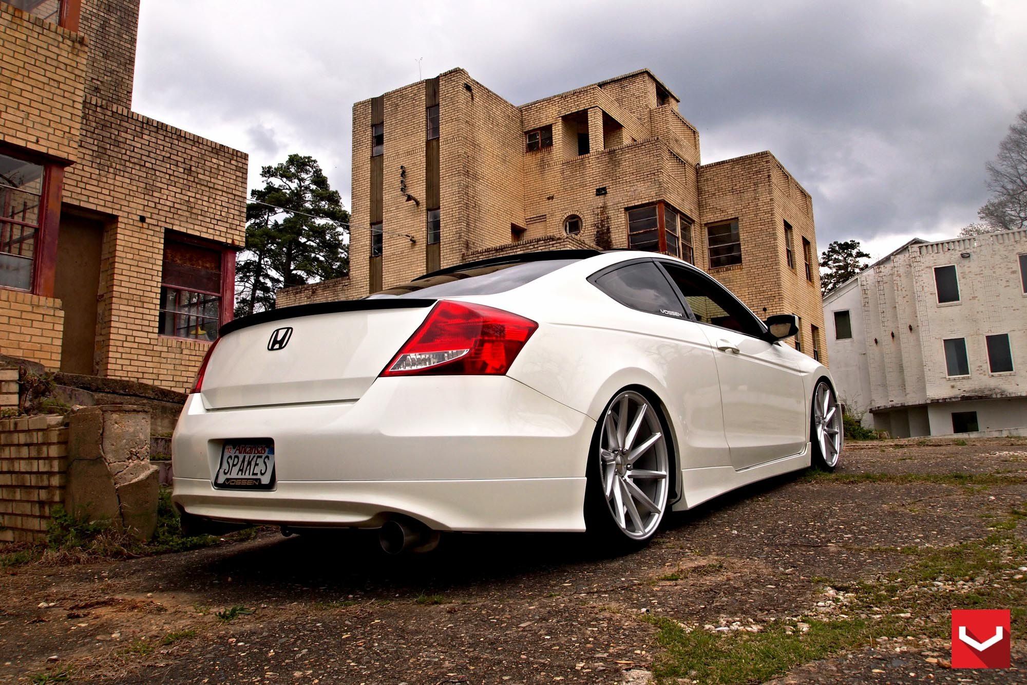 white accord coupe