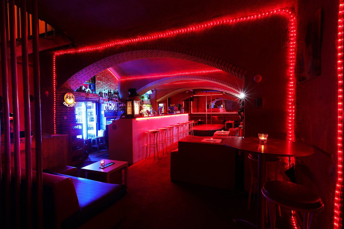 neon club prague