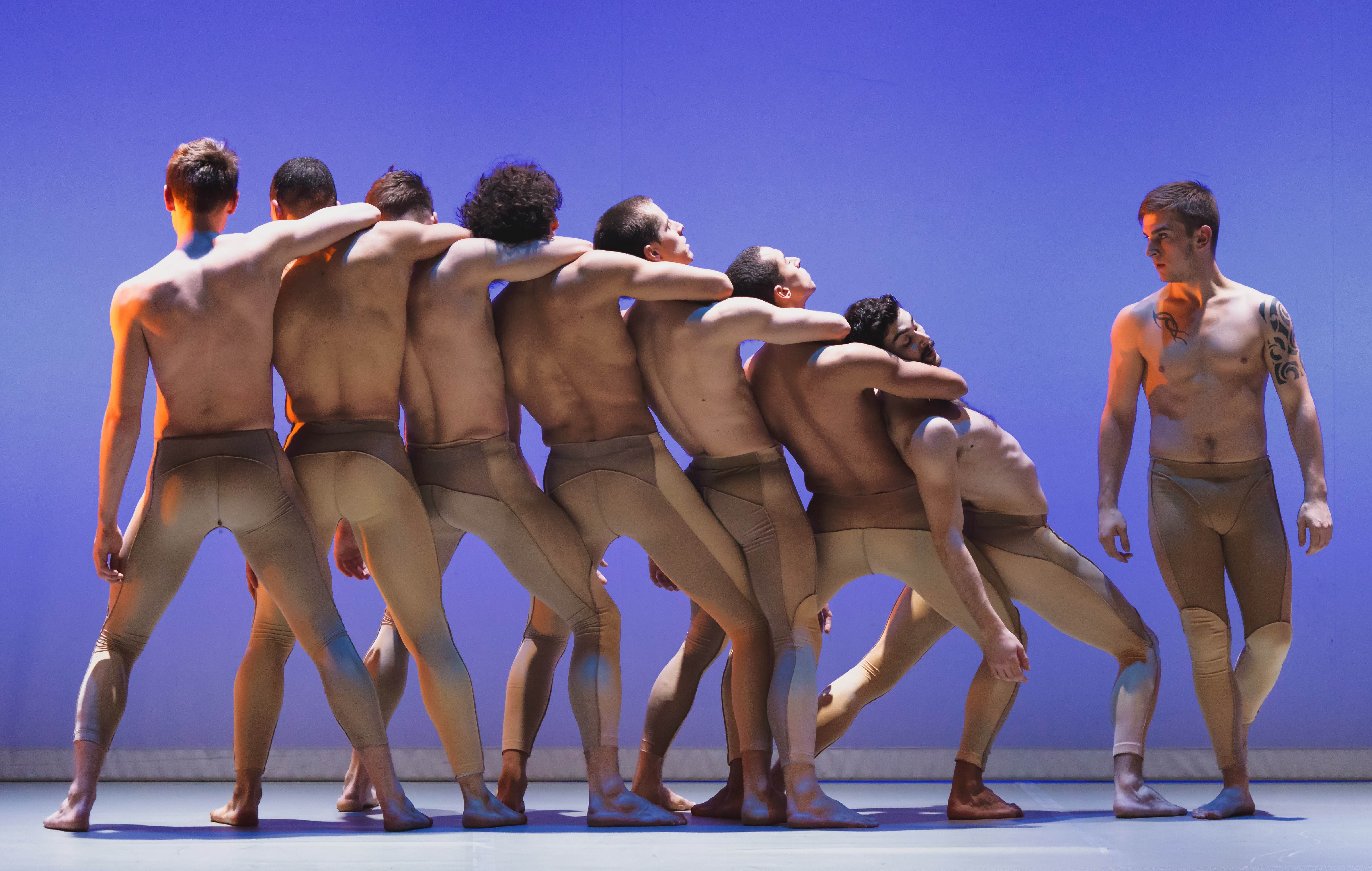 naked men dancing