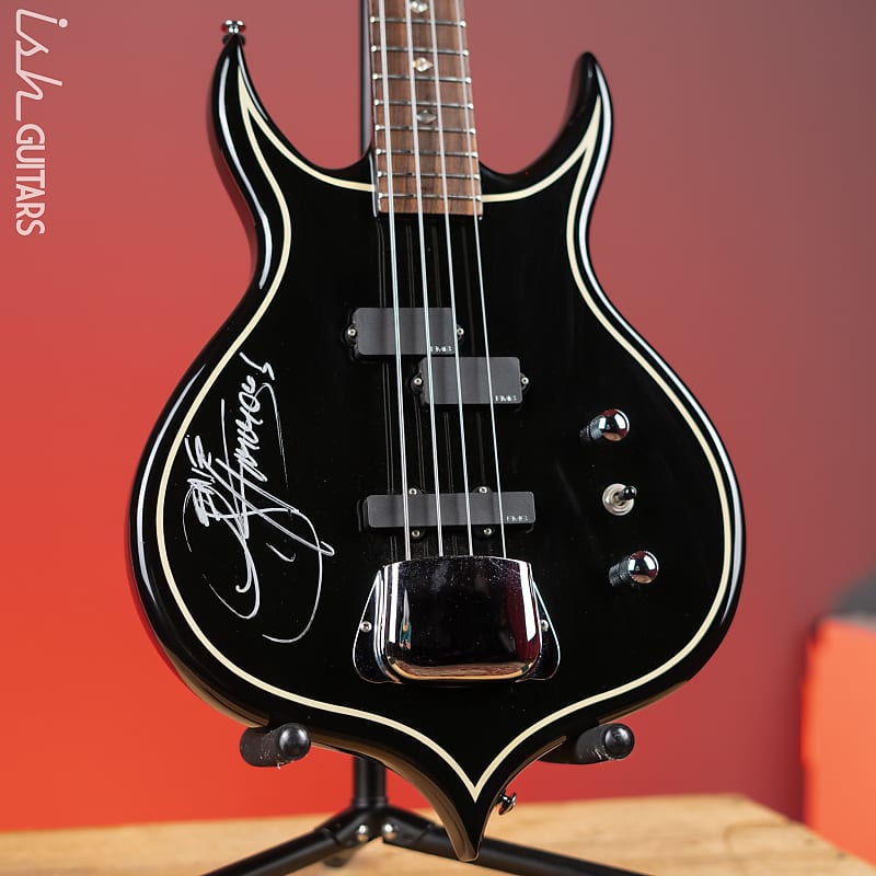 gene simmons punisher bass