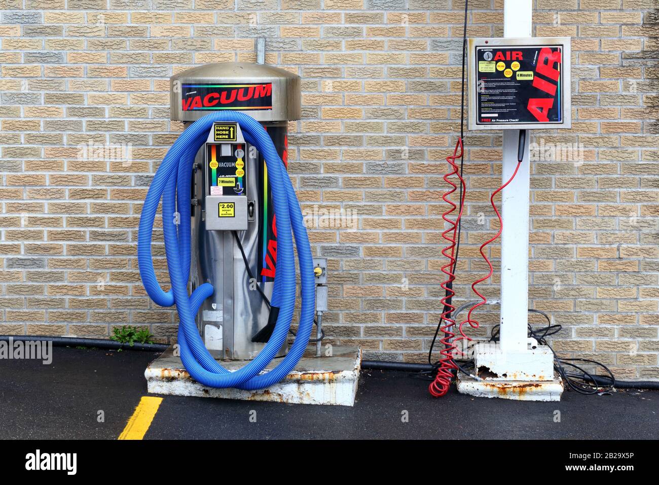 vacuum cleaner gas station