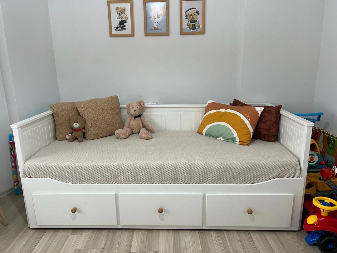 ikea divan letgo