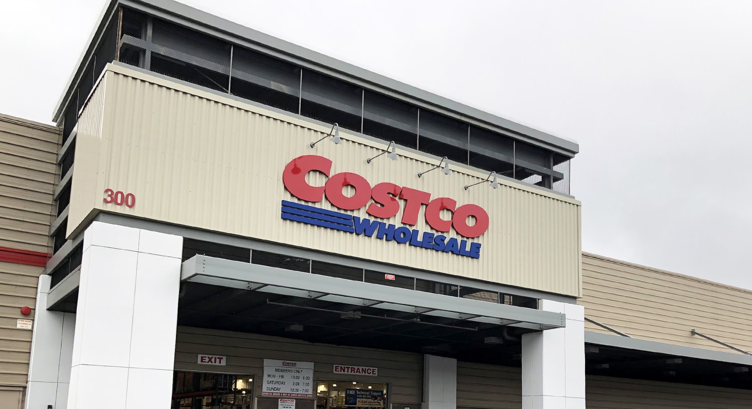 costco hours today sunday