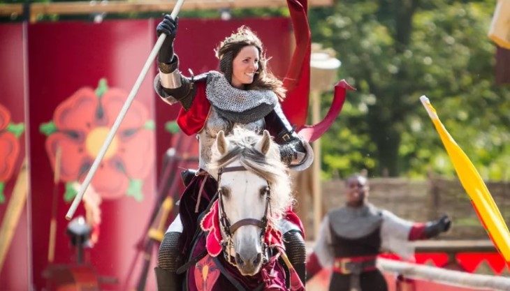 summer under the stars warwick castle