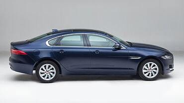 jaguar xf photo gallery