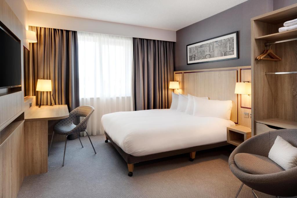 jurys inn london watford