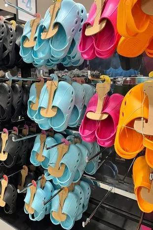 primark.clogs