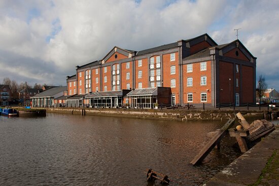 hotels near cheshire oaks ellesmere port