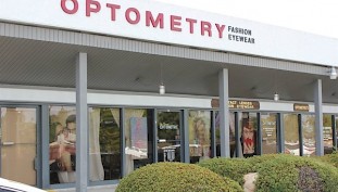 eye doctors that take tricare near me