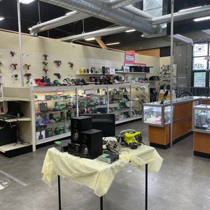 maxit pawn bloomington