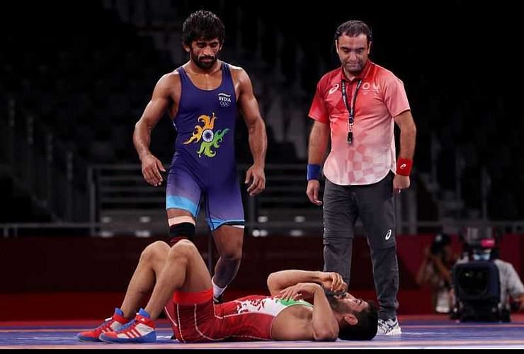 olympic wrestling live score