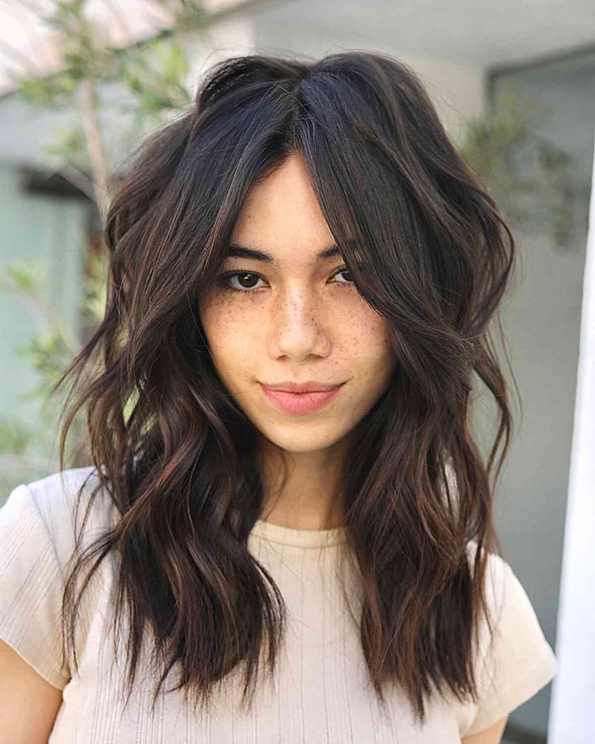 medium hair with front layers