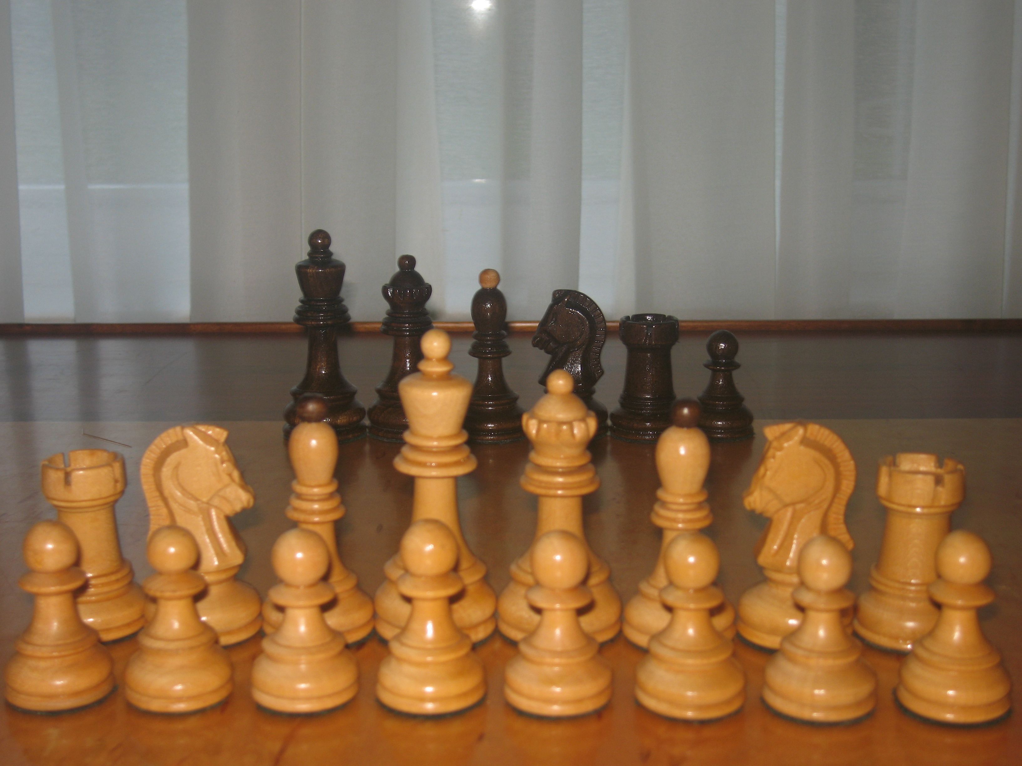 1970s chess set