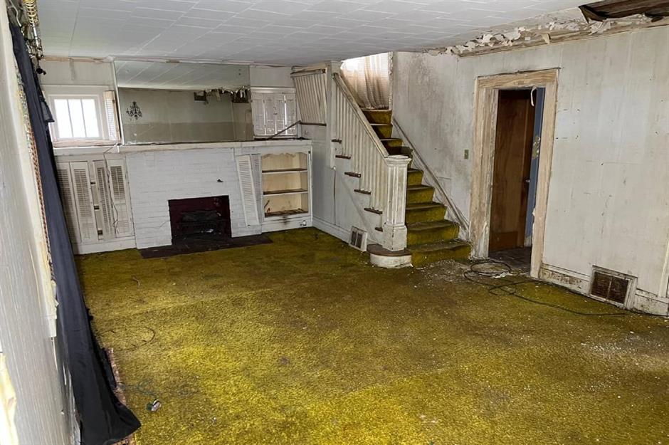 abandoned properties for sale