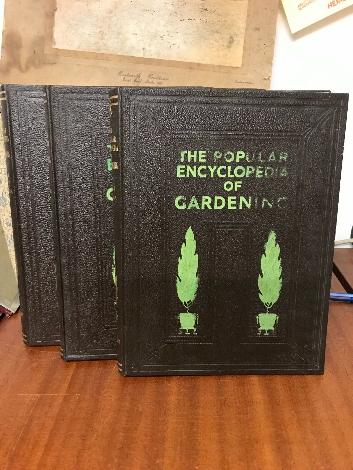 the popular encyclopedia of gardening