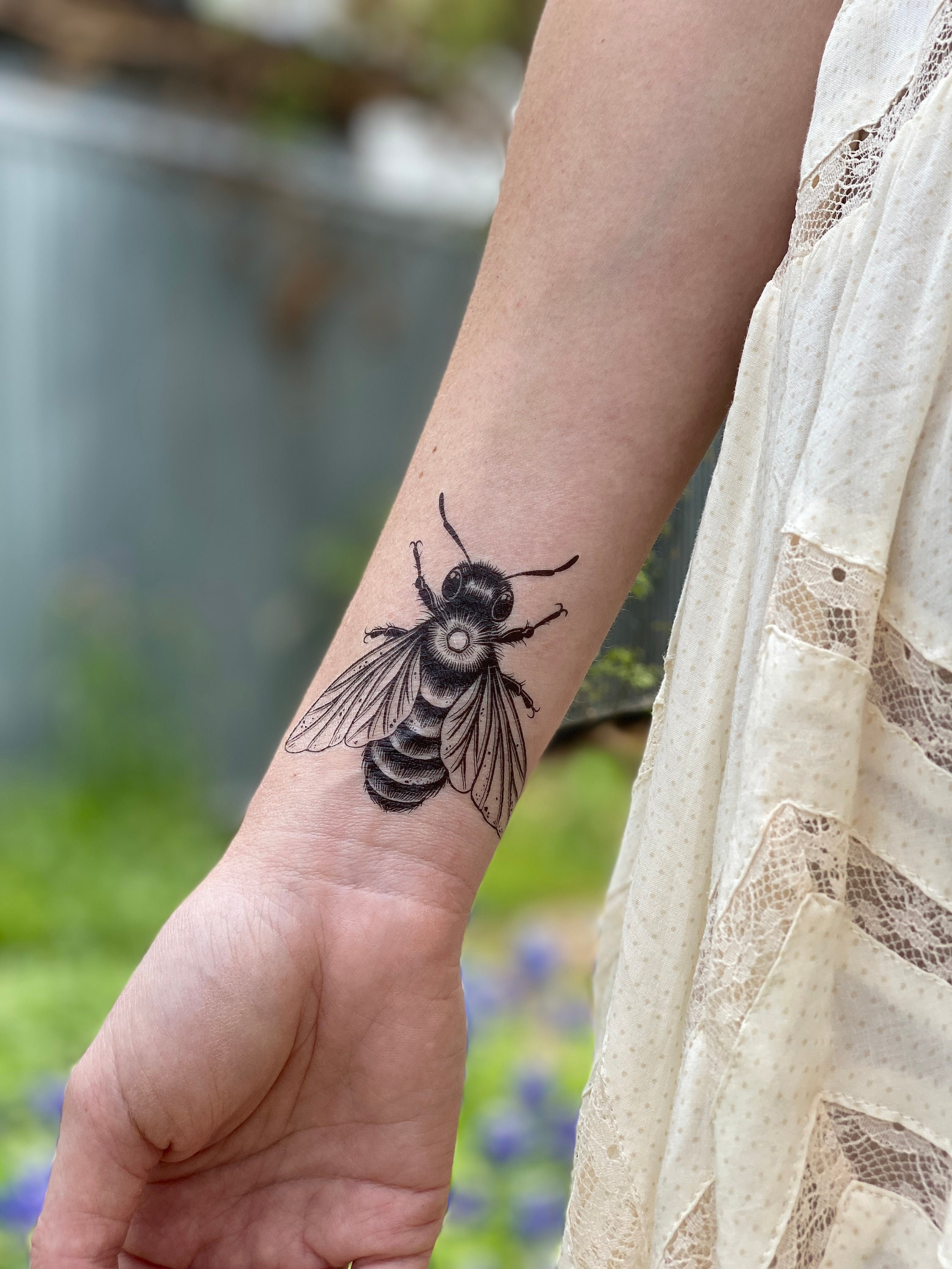 abeja tatoo