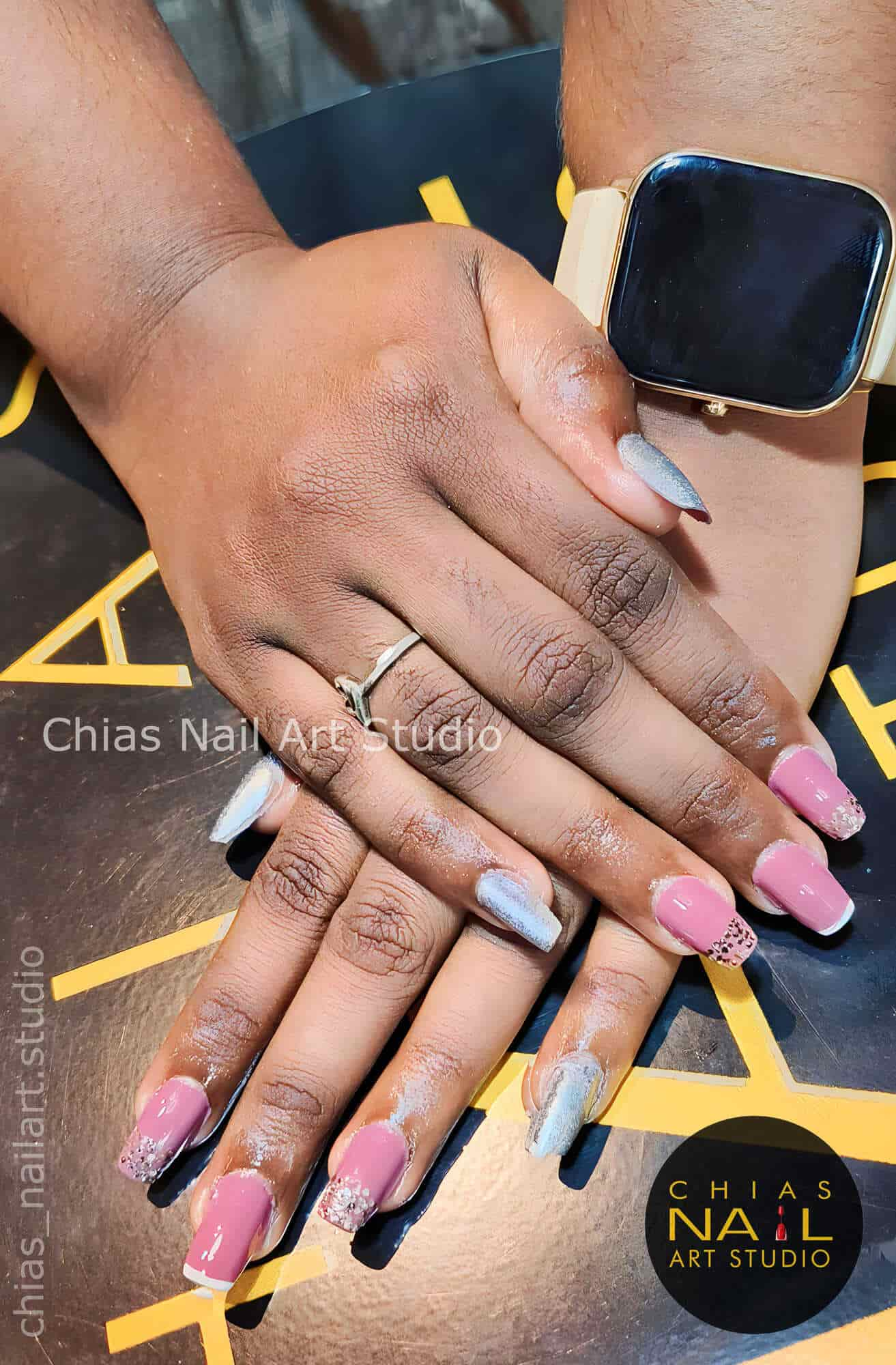 acrylic nails near me