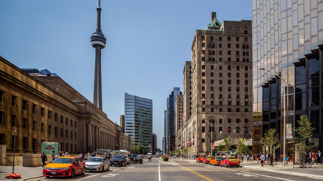 abbotsford to toronto flights